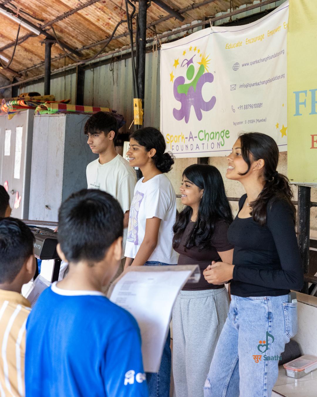 Sur Saathi's Kids singind and practicing duing workshop by Navya Mundhra and Kanika Jain